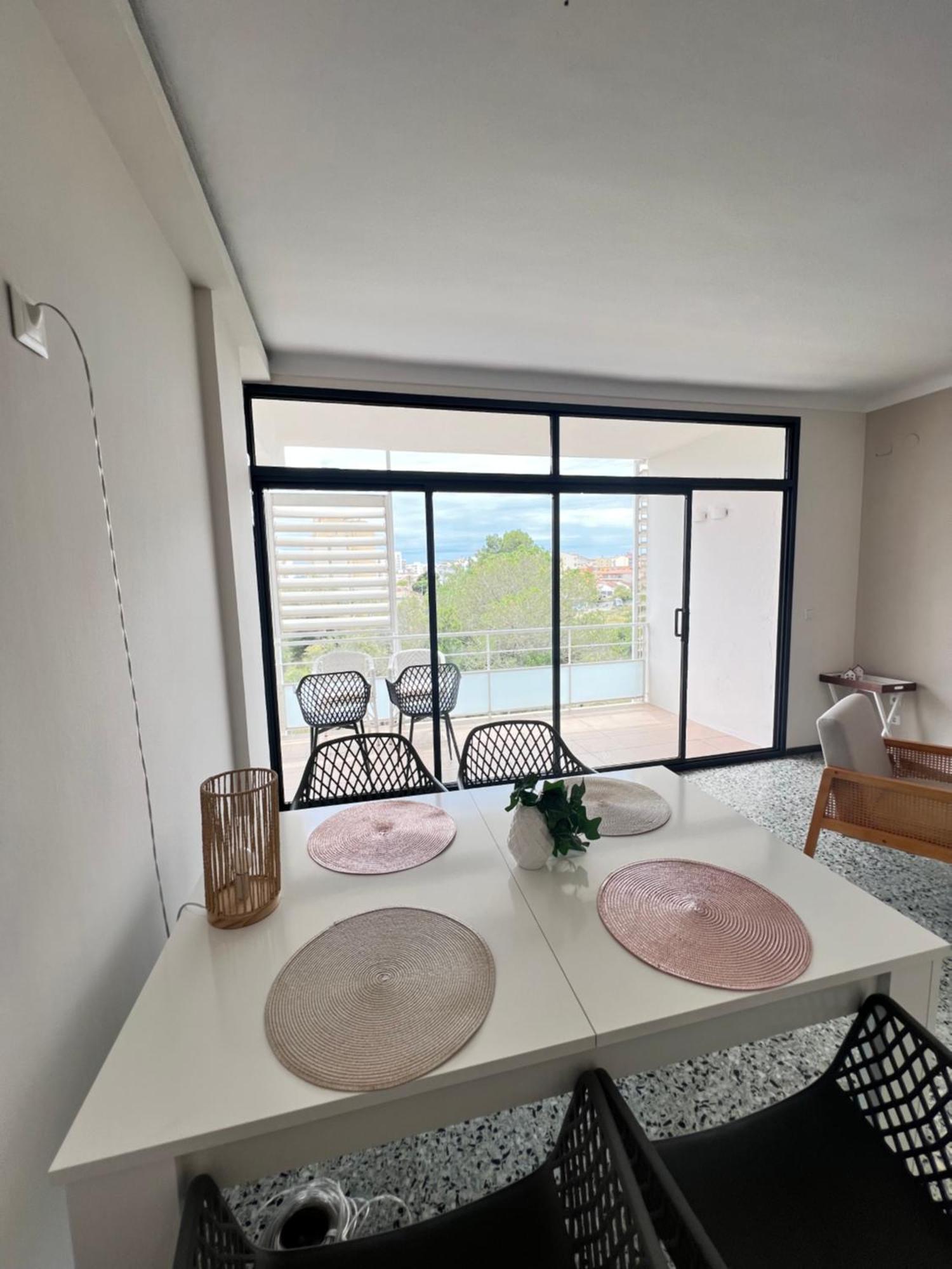 3 Room Apartment, 500M To Beach, Swimming Pool, Nice Terrace Roses Bagian luar foto