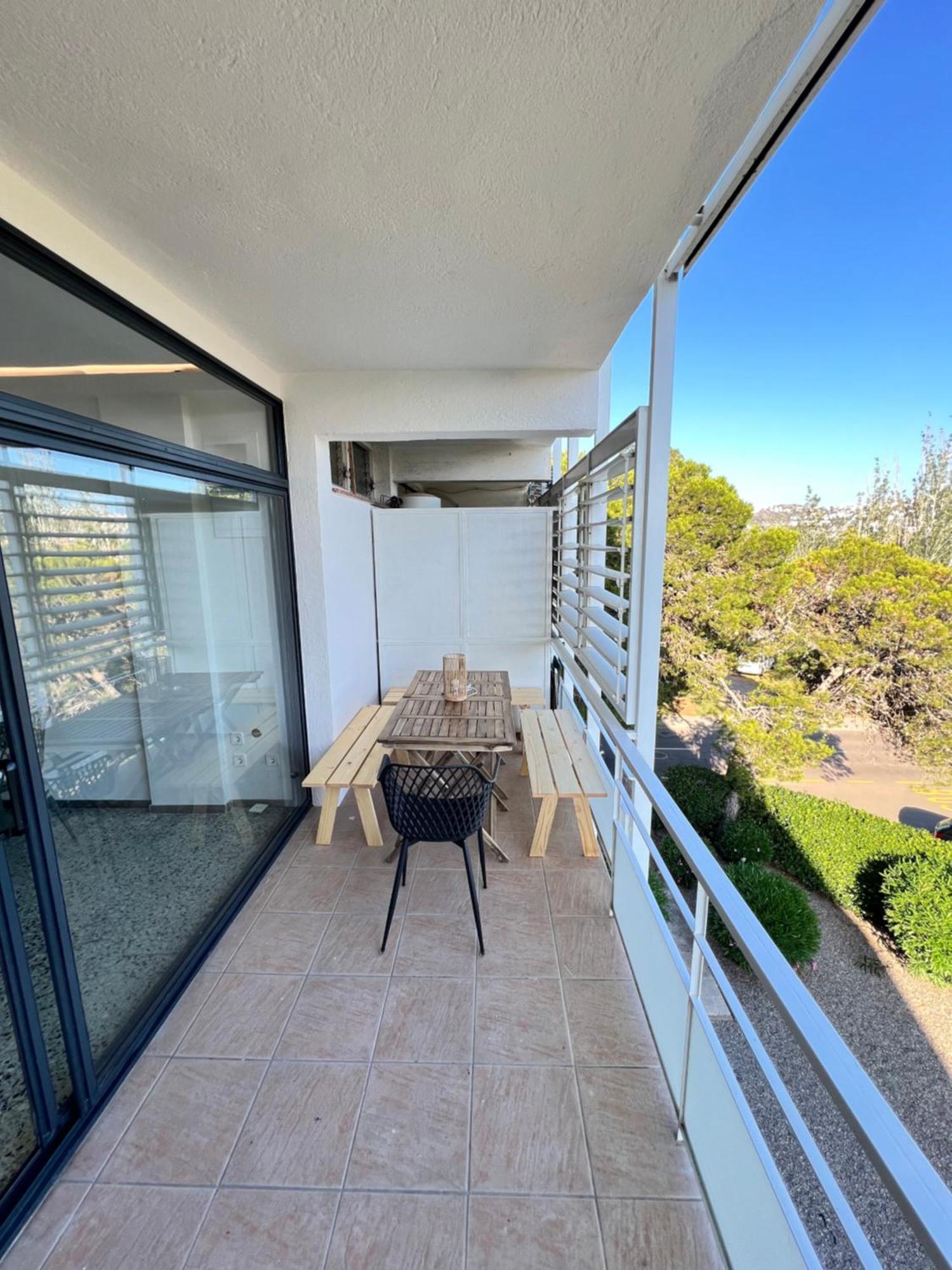 3 Room Apartment, 500M To Beach, Swimming Pool, Nice Terrace Roses Bagian luar foto