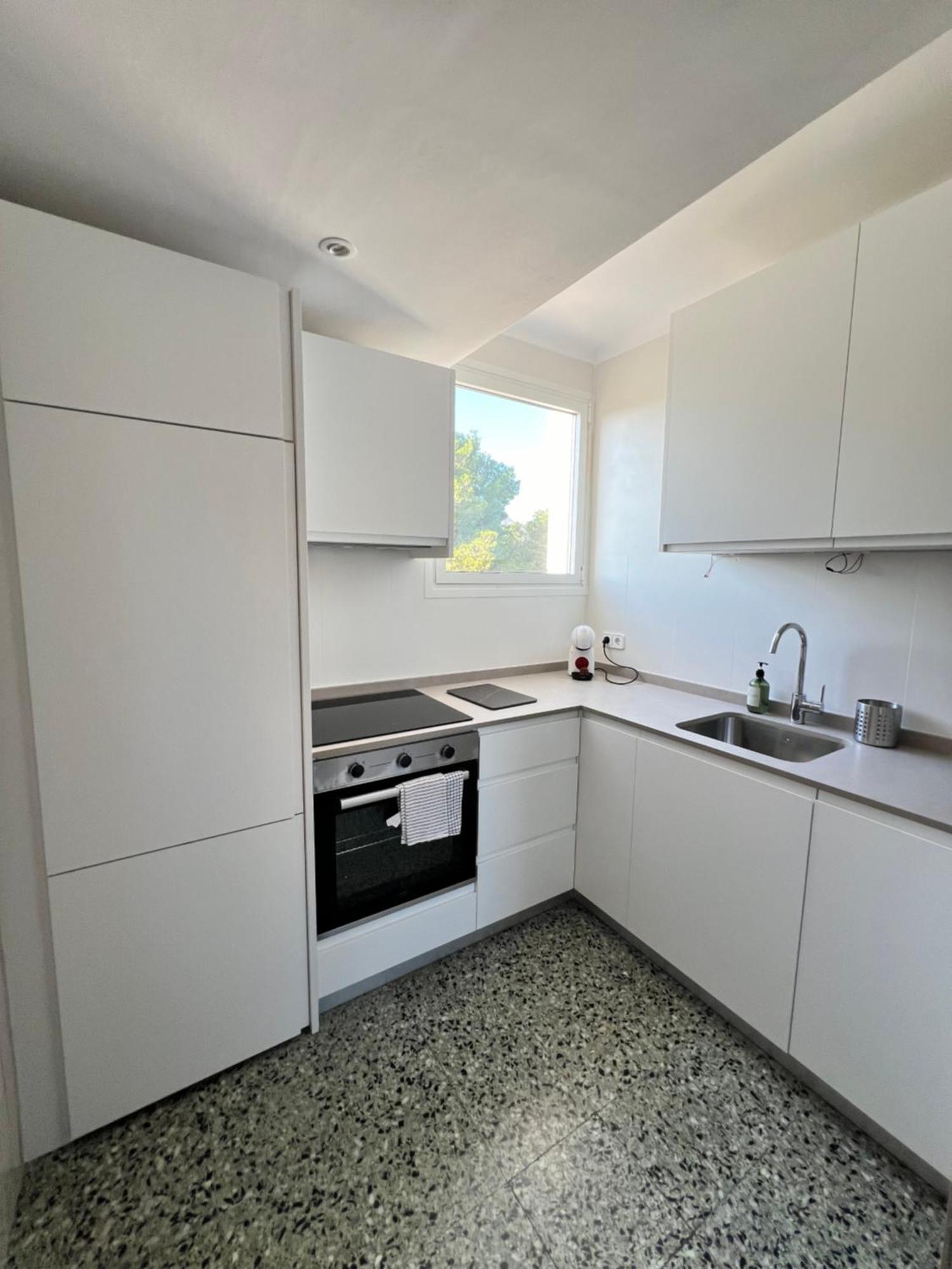 3 Room Apartment, 500M To Beach, Swimming Pool, Nice Terrace Roses Bagian luar foto